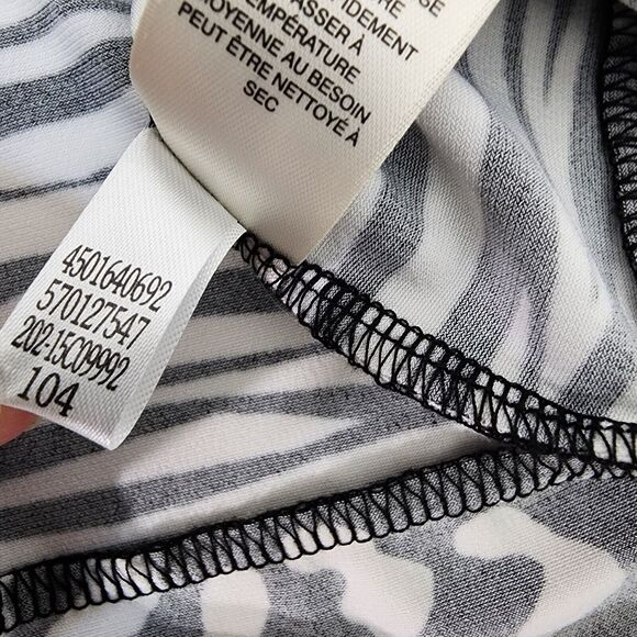 Chico's Womens Top Size 0 Small Black White Animal Pattern 3/4 Sleeve Contrast - Picture 10 of 10